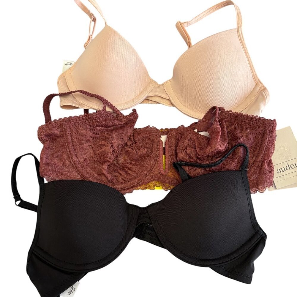 Lot of 3 Bras Two Size 32A One 30A Underwire Padded Lace One Auden Two Hanes New